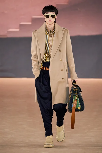 Look 21